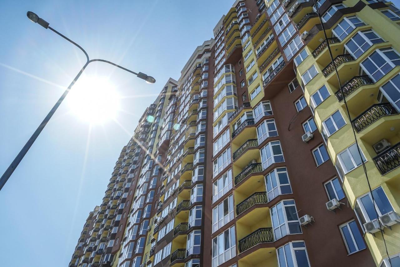 Cozy Apartment In A New Building Close To The Downtown Kiev Esterno foto